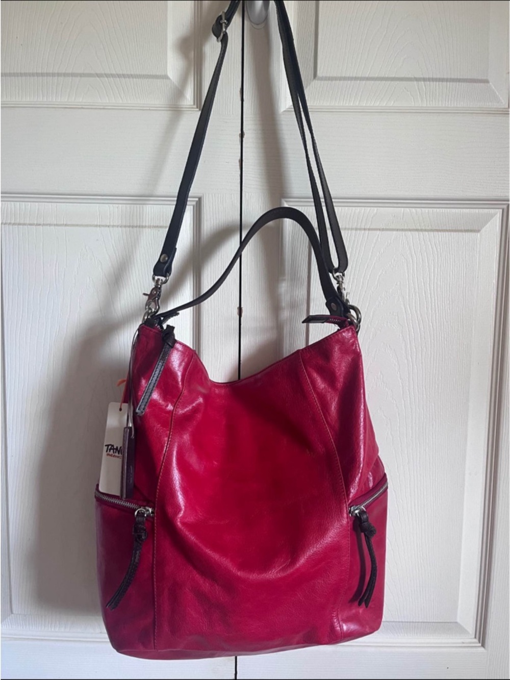 TANO Women’s Red Leather Shoulder Bag - Classic Hobo Bucket Style